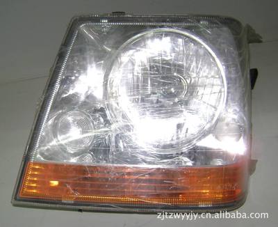 【設(shè)計(jì)汽車燈塑料模具 汽車燈具模具 汽車大燈模具 汽車尾燈模具】價(jià)格,廠家,圖片,塑料模,臺(tái)州市黃巖皓皓模具塑料廠-